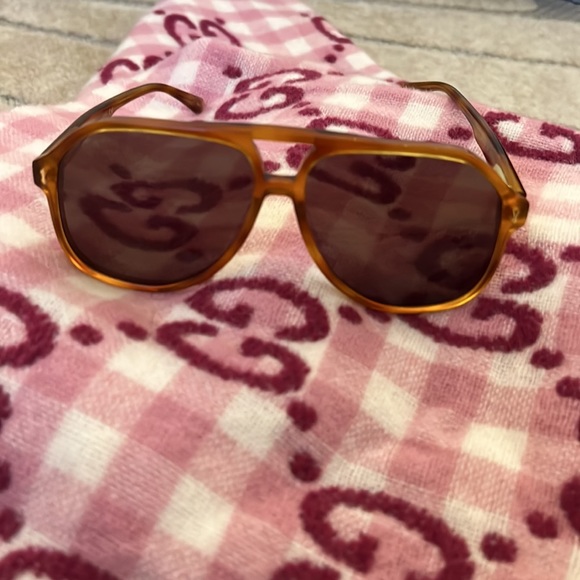 Gucci pilot aviator in Havana Brown/ unisex, sunglasses ss22 GG1042S